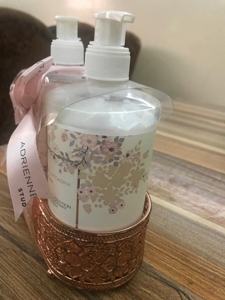 Pack ADRIENNE VITADINI pour Mains – Image 4